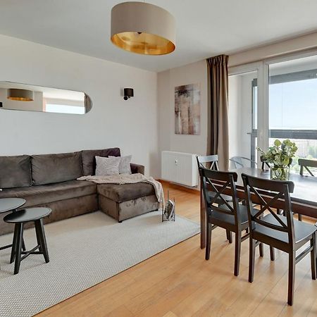 Top Floor Z Widokiem Na Morze By Downtown Apartments Gdansk Exterior foto