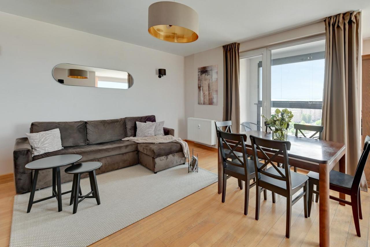Top Floor Z Widokiem Na Morze By Downtown Apartments Gdansk Exterior foto