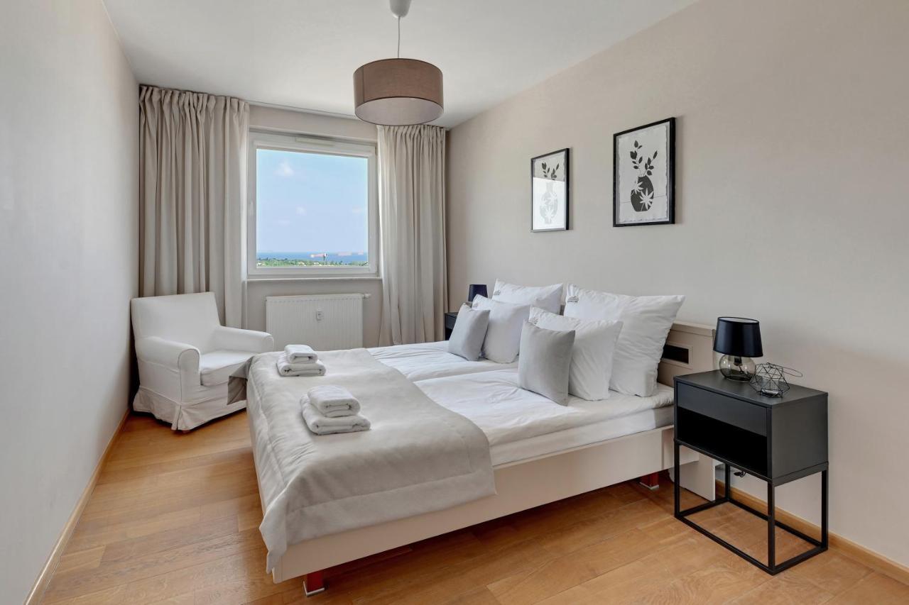 Top Floor Z Widokiem Na Morze By Downtown Apartments Gdansk Exterior foto