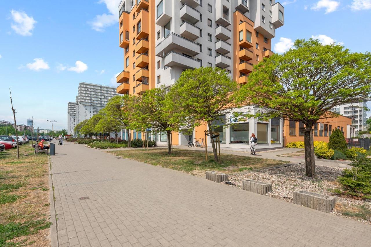 Top Floor Z Widokiem Na Morze By Downtown Apartments Gdansk Exterior foto